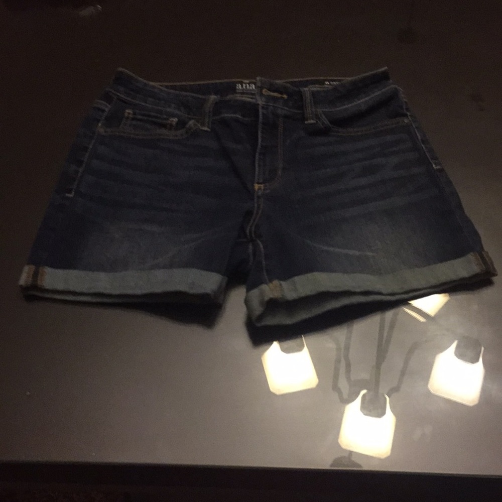 Women’s jean shorts